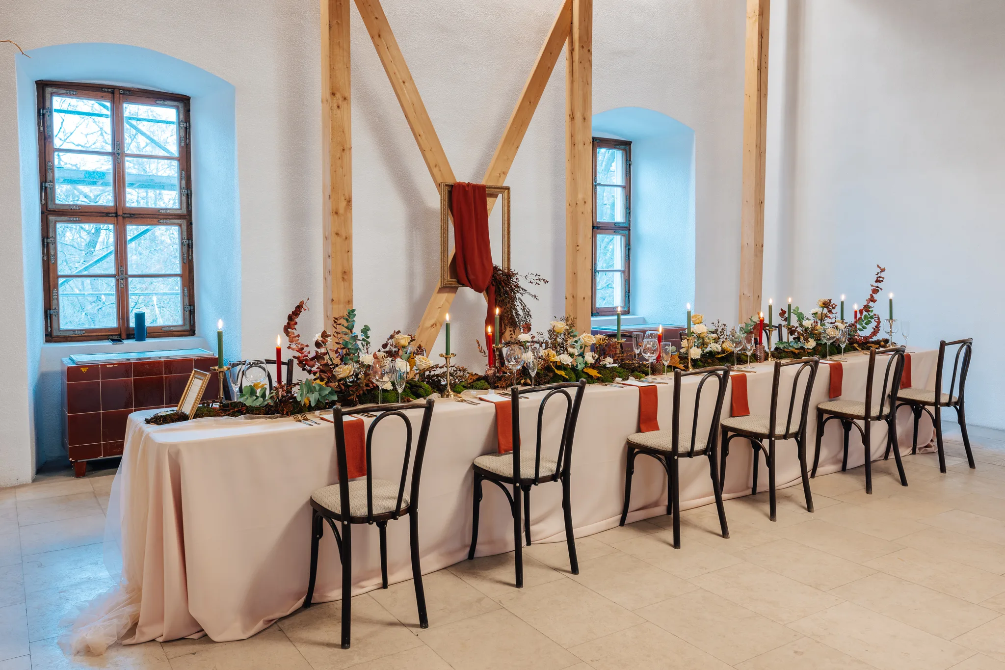 Wedding table in the Bavarian Palace hall