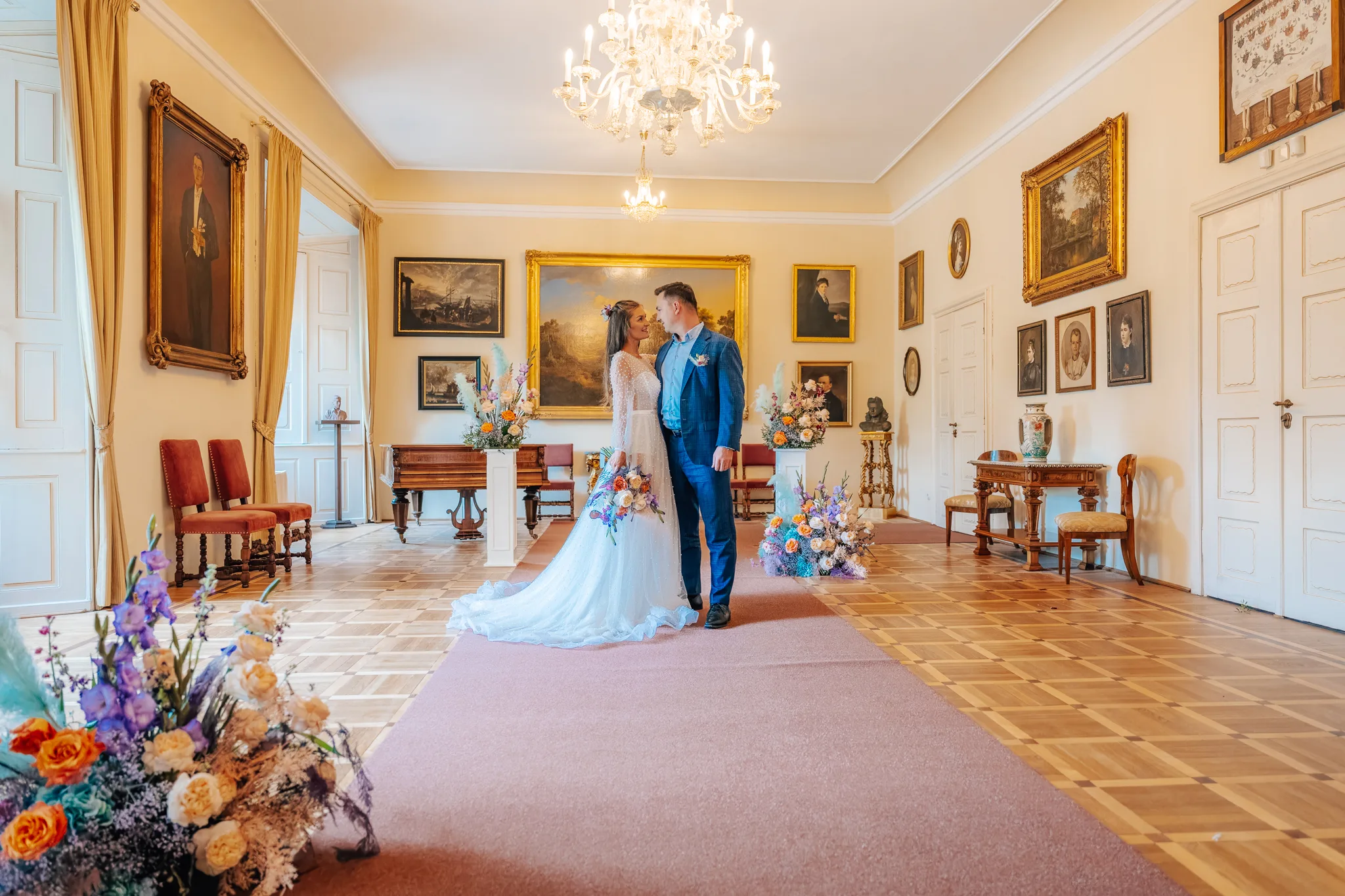 Wedding ceremony in the Picture Gallery
